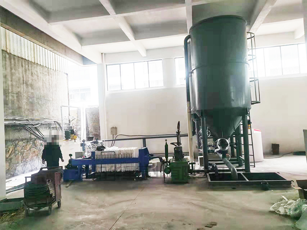 YBH140-10柱塞泥漿泵使用現(xiàn)場